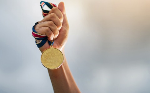 ｢観客｣ ｢予選｣ ｢表彰台｣ 英語ではどう言う？実例スポーツ英語10選
